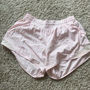 Lululemon Light Pink size 8 Shorts